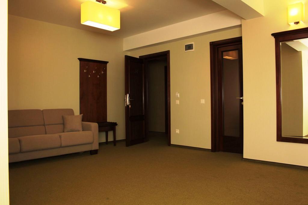 Hotel Residenz Suceava Chambre photo